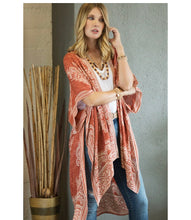 Load image into Gallery viewer, Paisley Print Kimono
