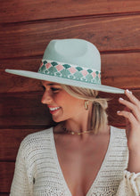 Load image into Gallery viewer, CATALINA MINT HAT
